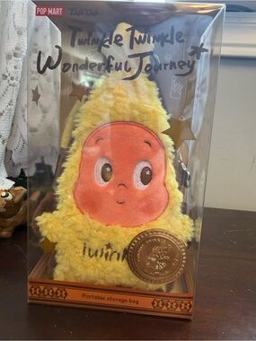 POP MART exclusive Twinkle Twinkle Portable Storage Bag
